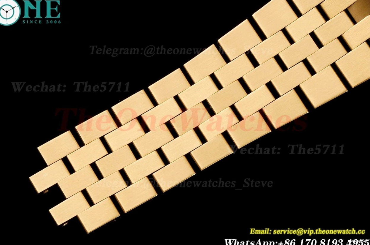 VR3285 126718 Master Jub GRNR APF Black YG YG Dial GMT II 0220